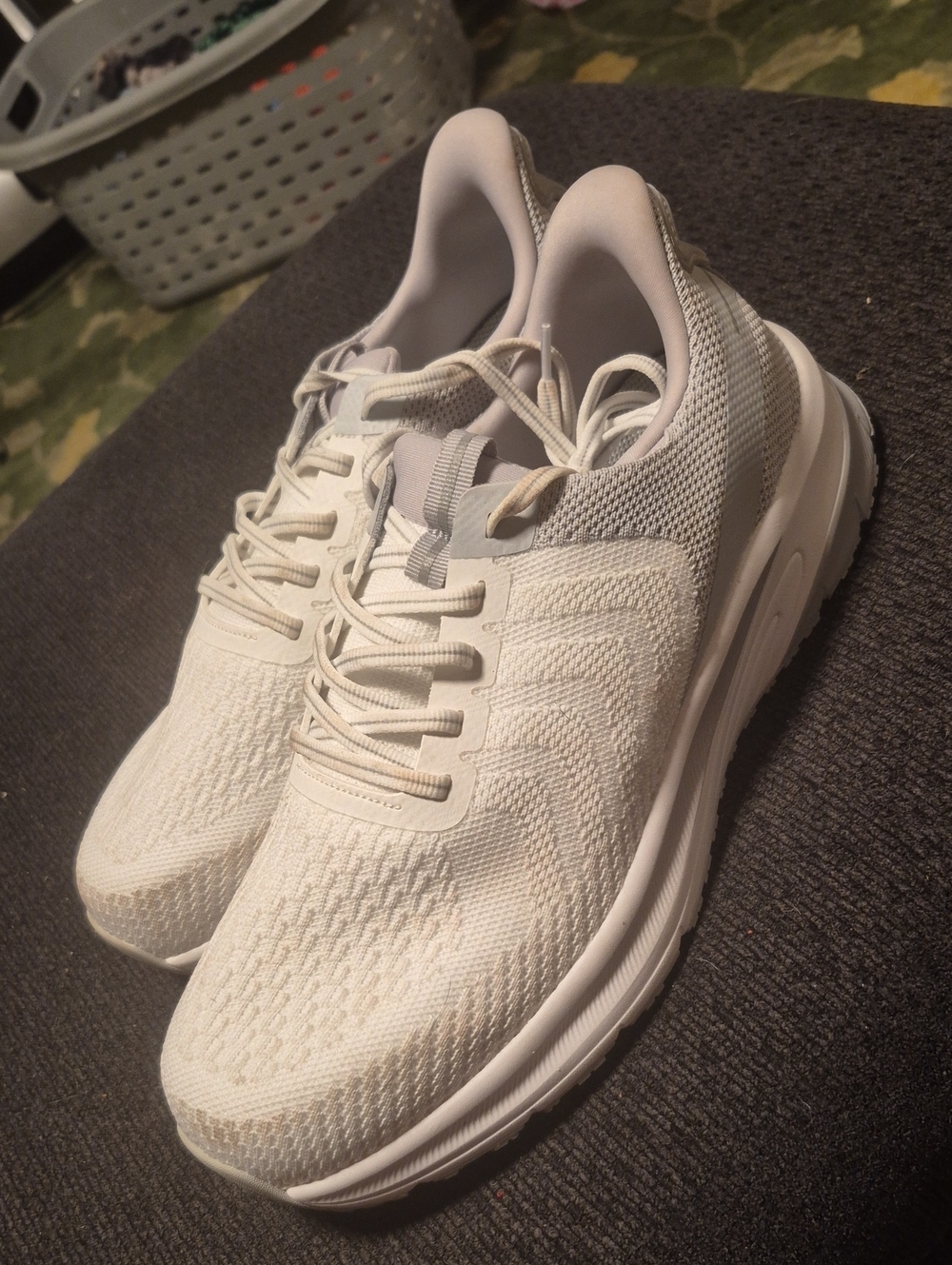 Men's Knit Athletic Running Shoes - White